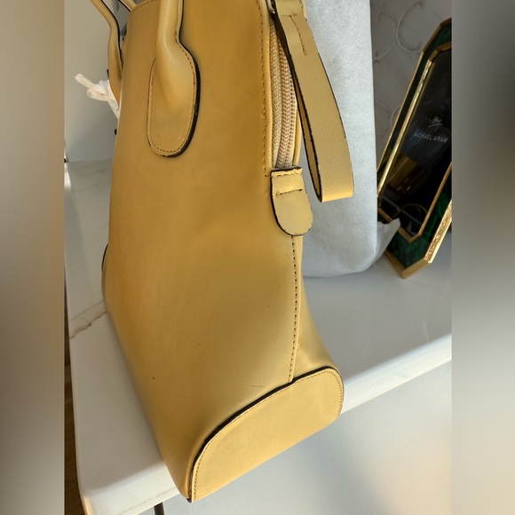 Vintage yellow purse - Picture 15 of 16